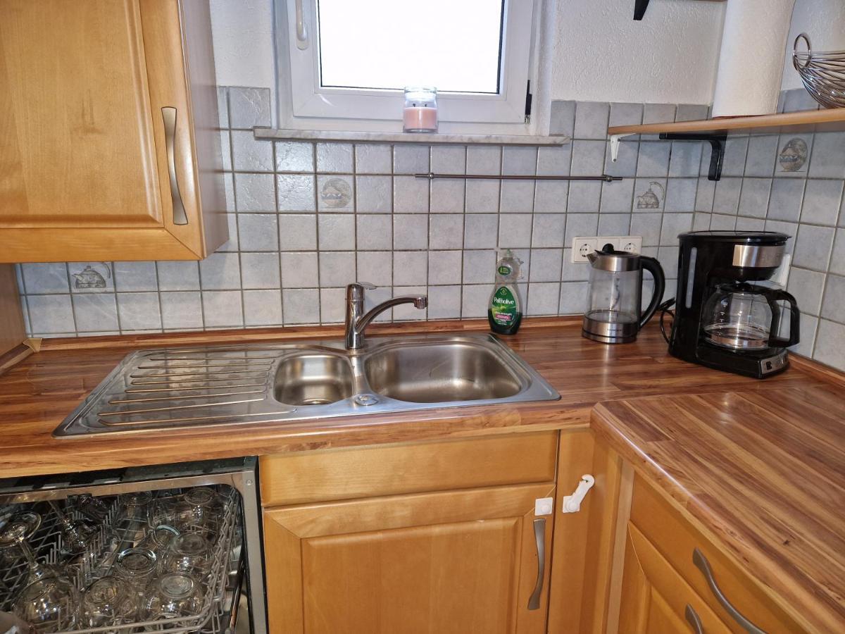 Ferienwohnung Blumenshein Bei Speyer Karlsruhe Familienfreundlich 5 Pers Zeiskam Екстериор снимка